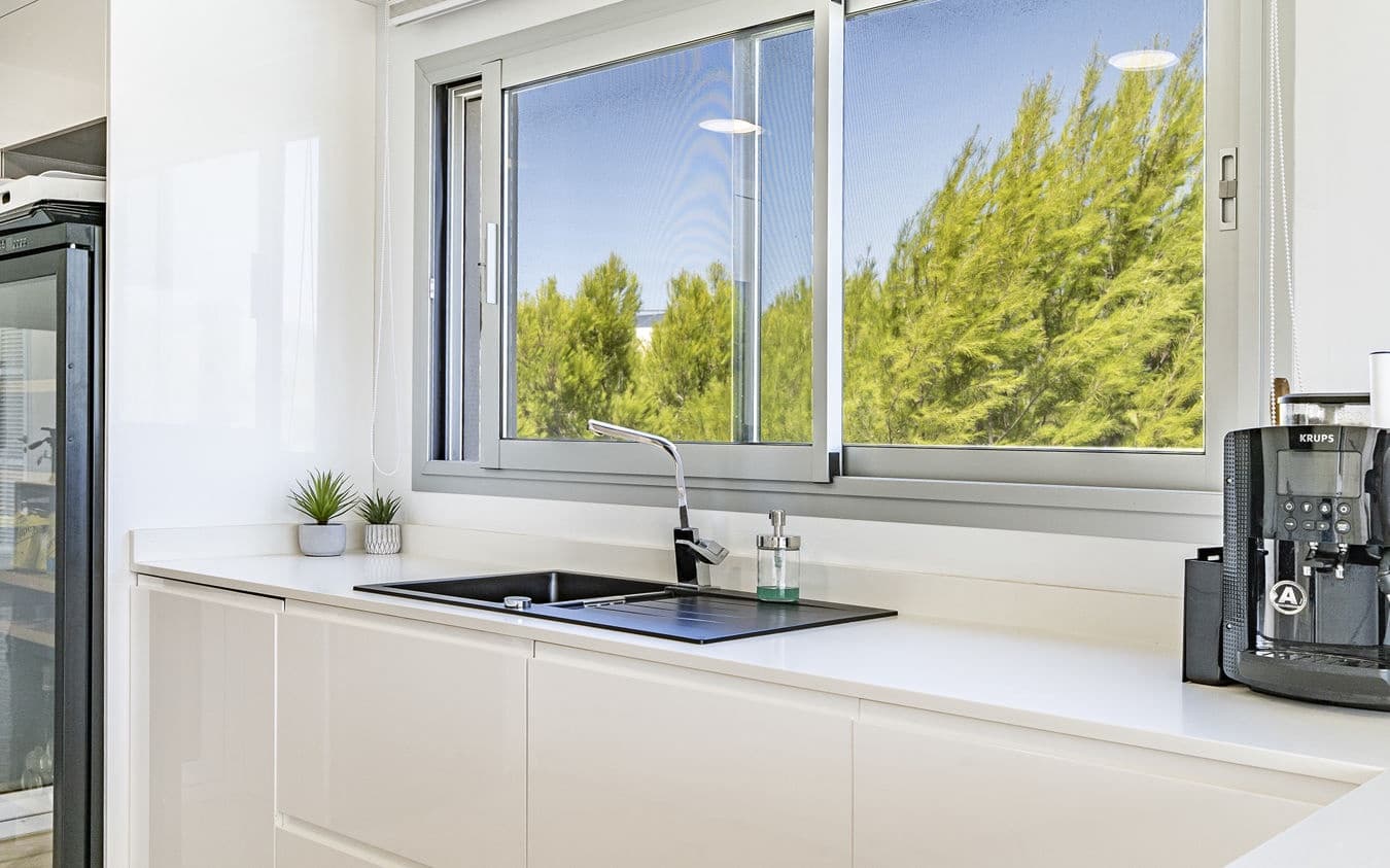 2 sypialnia Penthouse na sprzedaż w Santa Ponsa z basenem garażem - 1 890 000 € (Ref: 9528134)