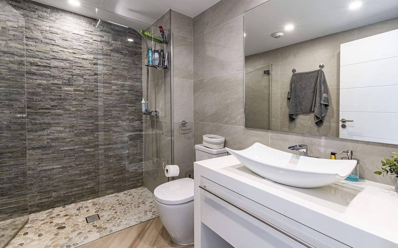 2 sypialnia Penthouse na sprzedaż w Santa Ponsa z basenem garażem - 1 890 000 € (Ref: 9528134)