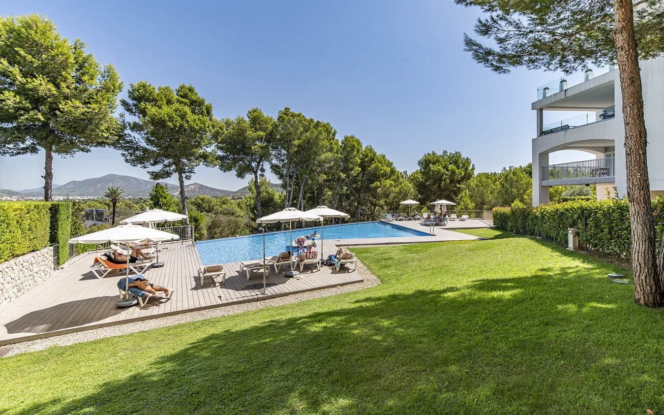 2 sypialnia Penthouse na sprzedaż w Santa Ponsa z basenem garażem - 1 890 000 € (Ref: 9528134)