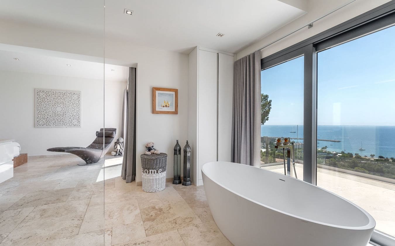 4 makuuhuone Huvila myytävänä paikassa Costa d'en Blanes mukana uima-altaan 
autotalli - 4 800 000 € (Ref: 9528518)