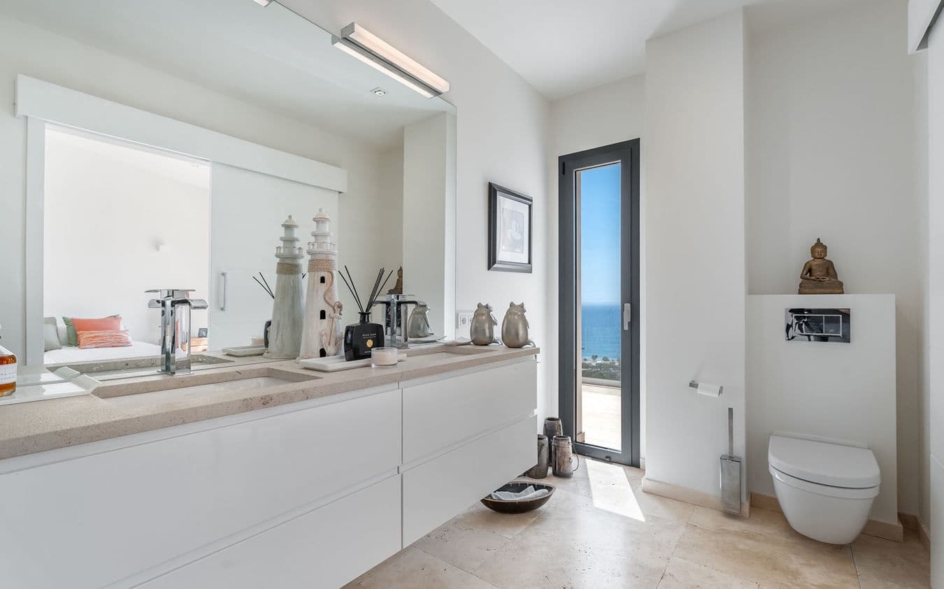 4 makuuhuone Huvila myytävänä paikassa Costa d'en Blanes mukana uima-altaan 
autotalli - 4 800 000 € (Ref: 9528518)