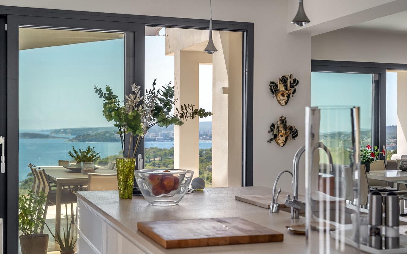 4 makuuhuone Huvila myytävänä paikassa Costa d'en Blanes mukana uima-altaan 
autotalli - 4 800 000 € (Ref: 9528518)