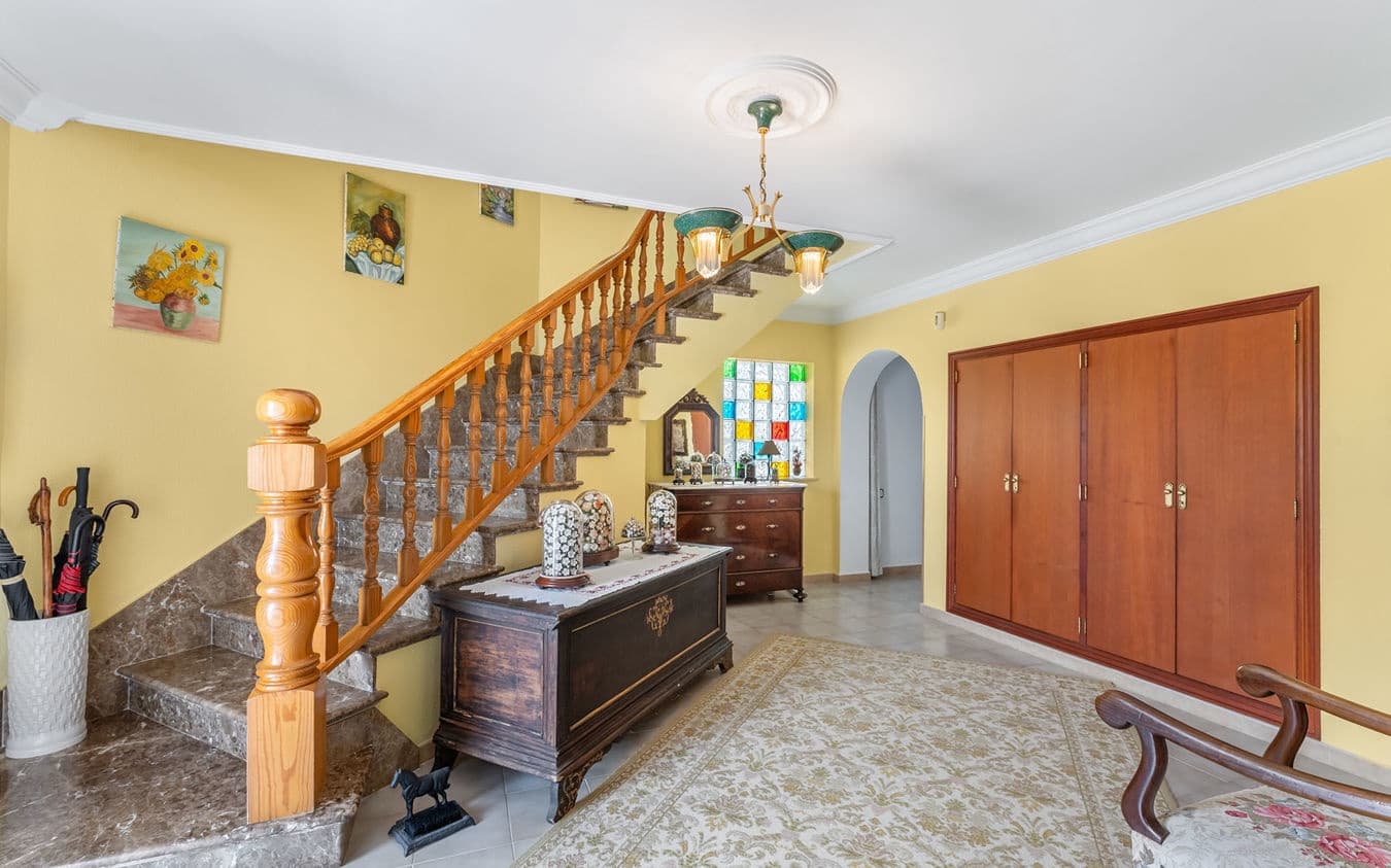 6 bedroom Villa for sale in L'Arenal / S'Arenal with pool garage - € 1,200,000 (Ref: 9528774)