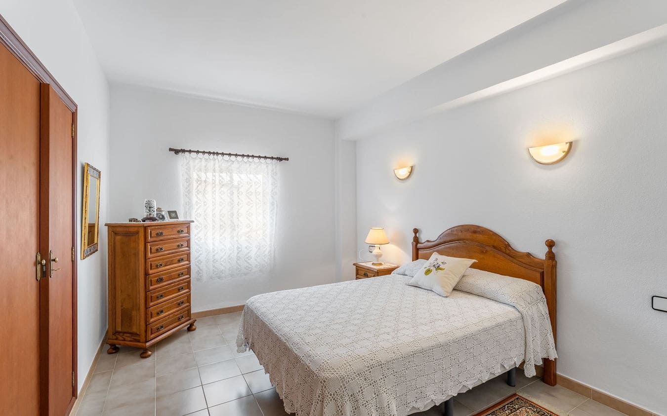 6 bedroom Villa for sale in L'Arenal / S'Arenal with pool garage - € 1,200,000 (Ref: 9528774)