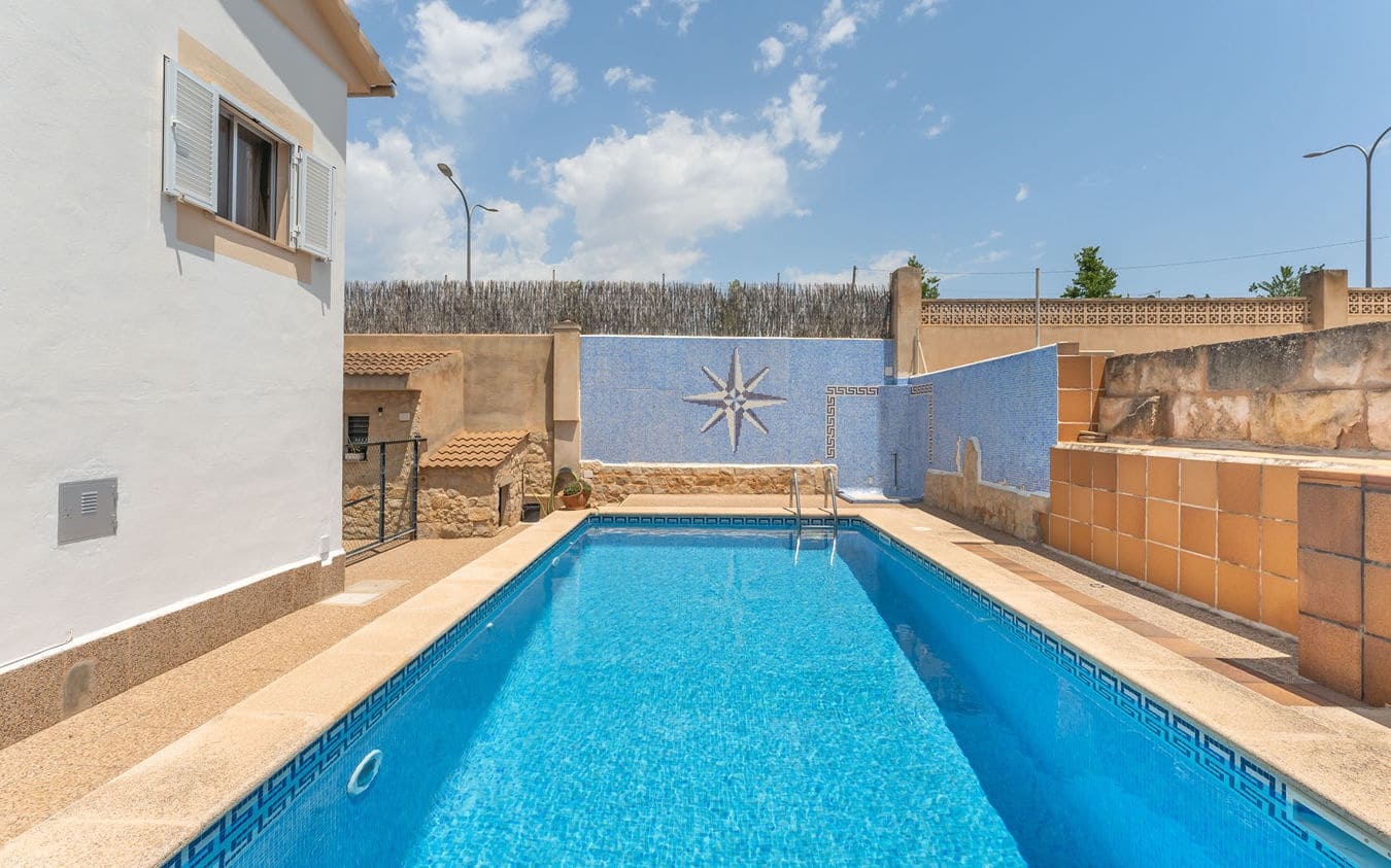 6 bedroom Villa for sale in L'Arenal / S'Arenal with pool garage - € 1,200,000 (Ref: 9528774)