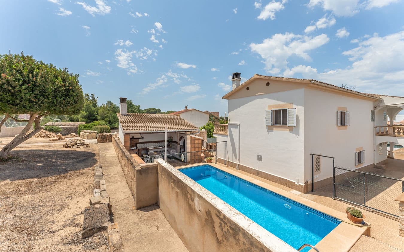 6 bedroom Villa for sale in L'Arenal / S'Arenal with pool garage - € 1,200,000 (Ref: 9528774)