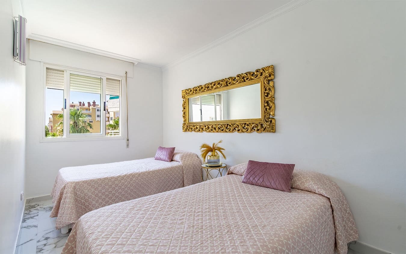 3 soveværelse Lejlighed til salg i Cala Millor med garage - € 378.000 (Ref: 9528776)