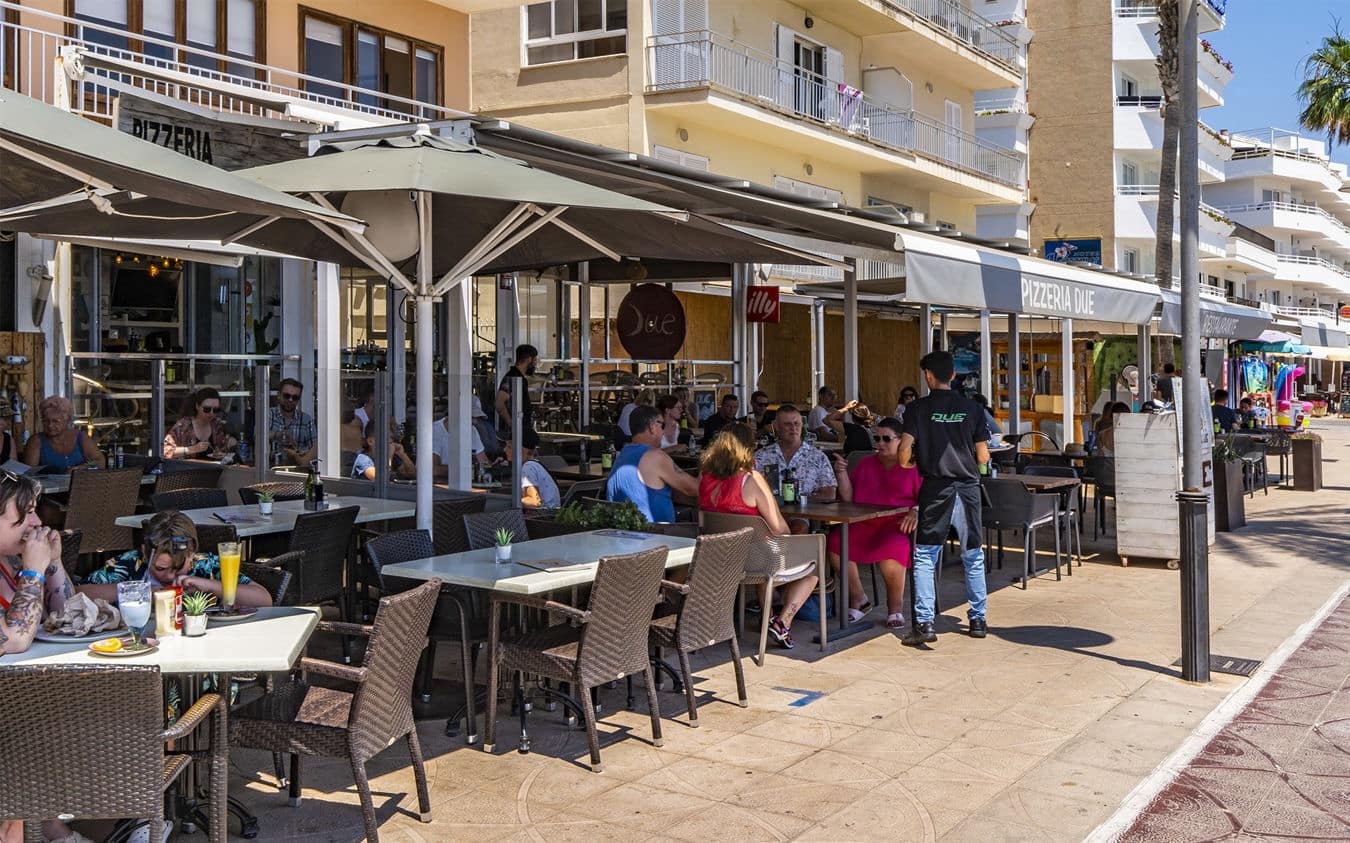 3 soveværelse Lejlighed til salg i Cala Millor med garage - € 378.000 (Ref: 9528776)