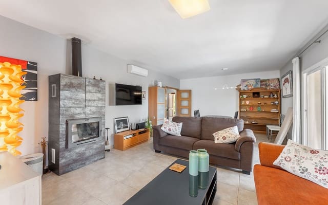 3 bedroom Villa for sale in Sa Rapita / La Rapita, Campos with pool garage - € 1,070,000 (Ref: 9528777)