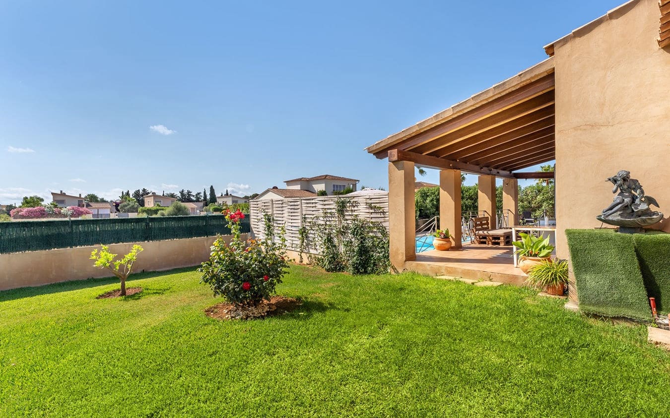 3 bedroom Villa for sale in Sa Rapita / La Rapita with pool garage - € 1,070,000 (Ref: 9528777)