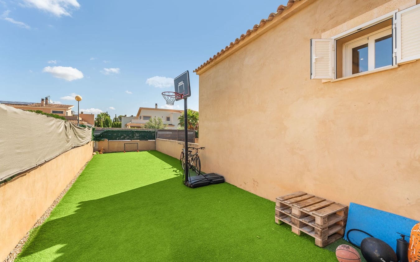 3 bedroom Villa for sale in Sa Rapita / La Rapita with pool garage - € 1,070,000 (Ref: 9528777)