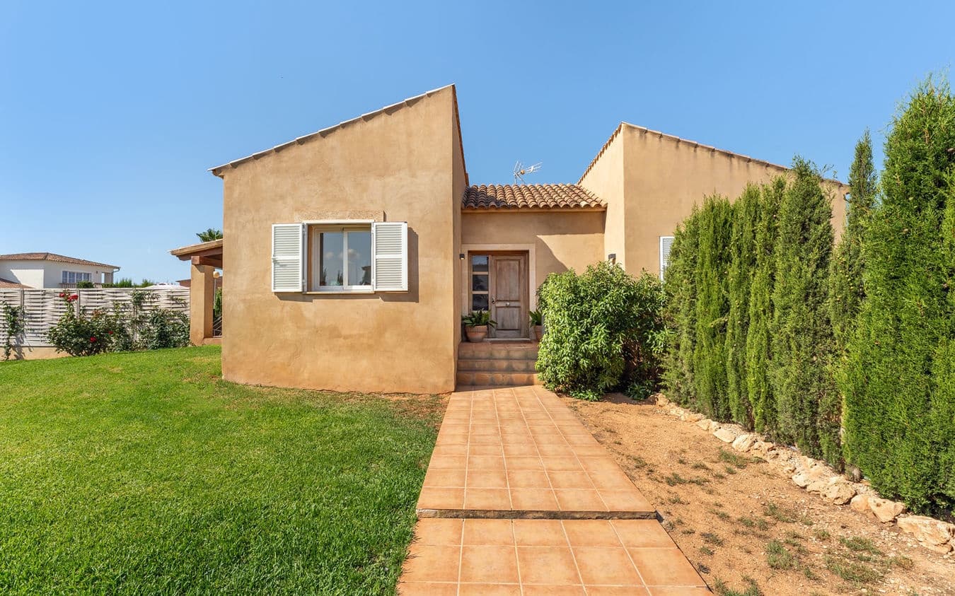 3 bedroom Villa for sale in Sa Rapita / La Rapita with pool garage - € 1,070,000 (Ref: 9528777)