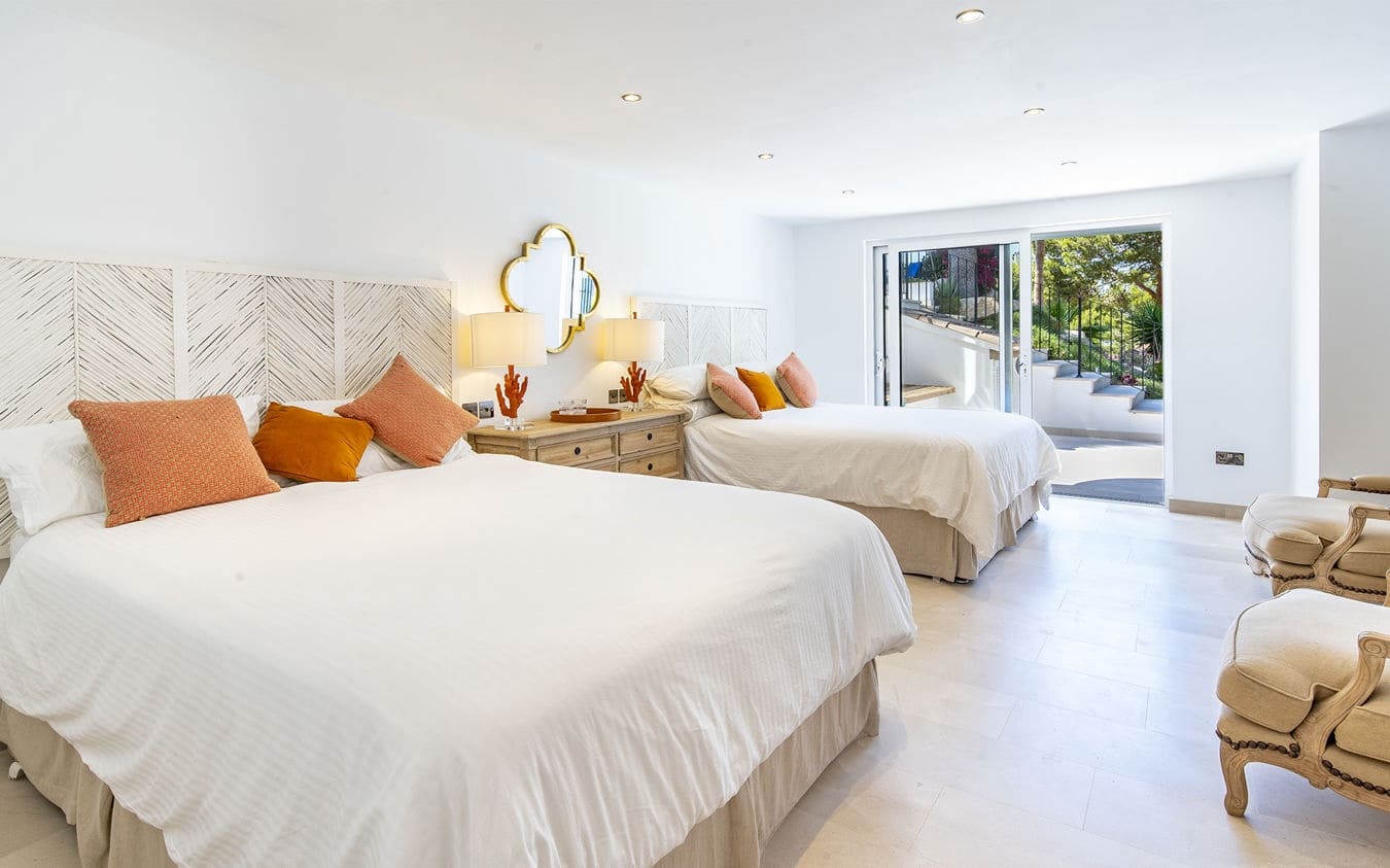 4 slaapkamer Villa te koop in Calvia met zwembad garage - € 3.950.000 (Ref: 9528882)