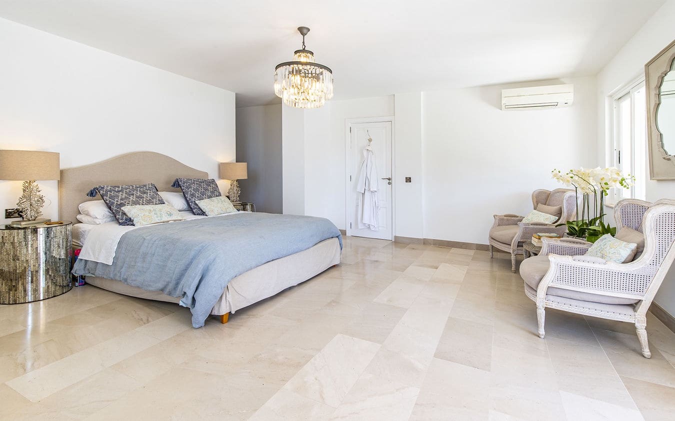 4 slaapkamer Villa te koop in Calvia met zwembad garage - € 3.950.000 (Ref: 9528882)