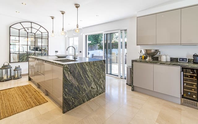 4 slaapkamer Villa te koop in Calvià Pueblo, Calvià met zwembad garage - € 3.950.000 (Ref: 9528882)