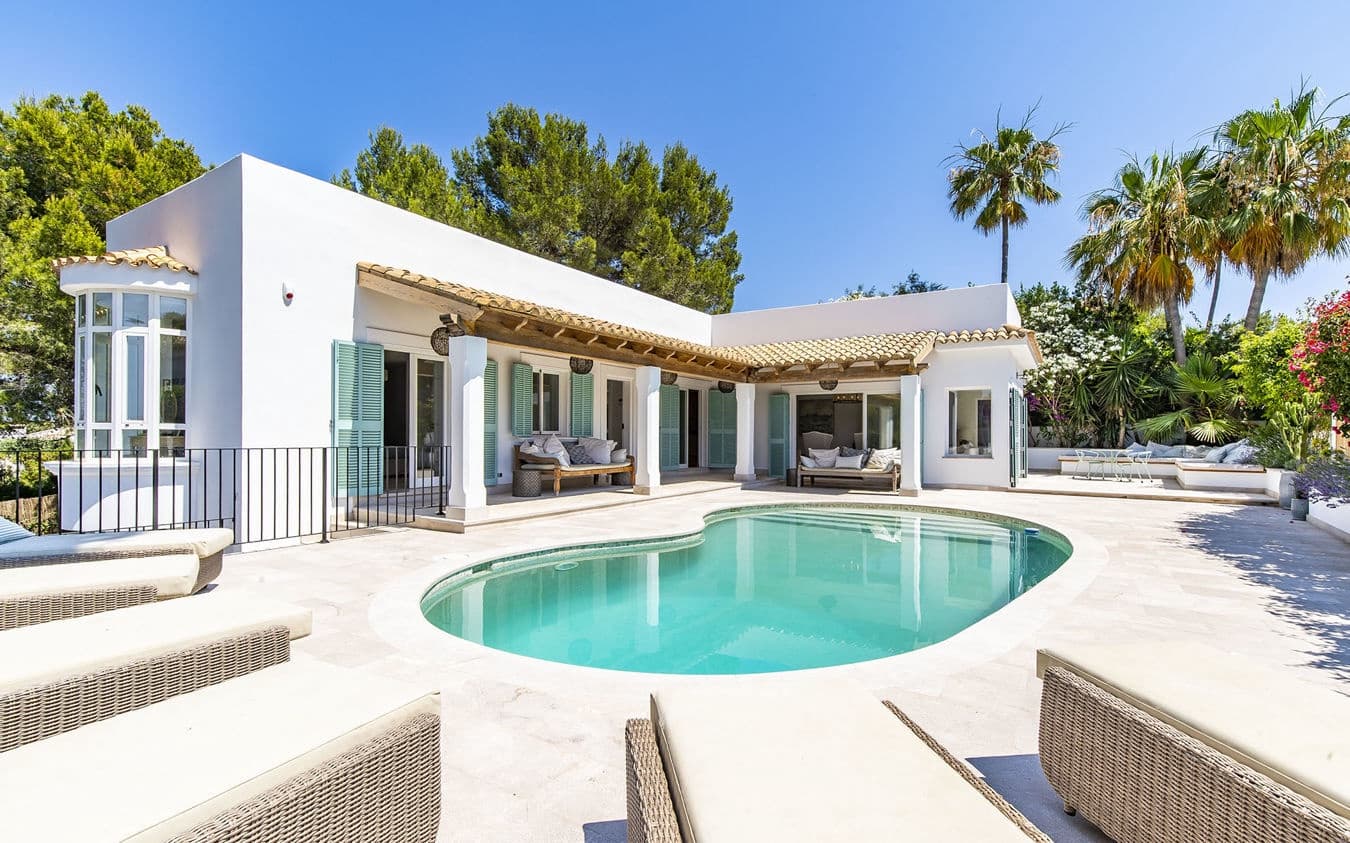 4 slaapkamer Villa te koop in Calvia met zwembad garage - € 3.950.000 (Ref: 9528882)