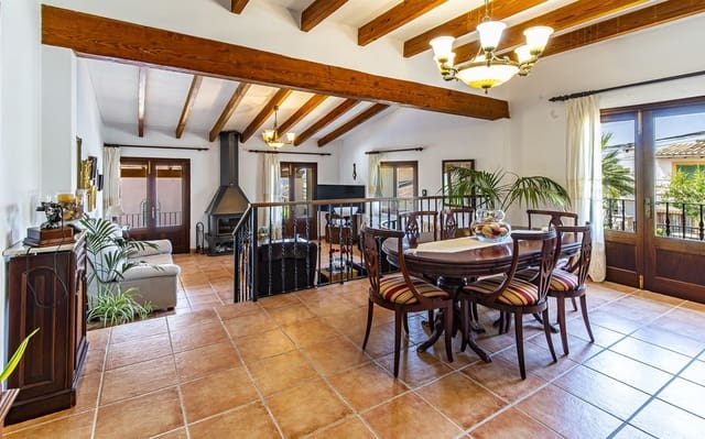 4 soveværelse Finca/Landehus til salg i Alaró med swimmingpool garage - € 1.250.000 (Ref: 9528883)