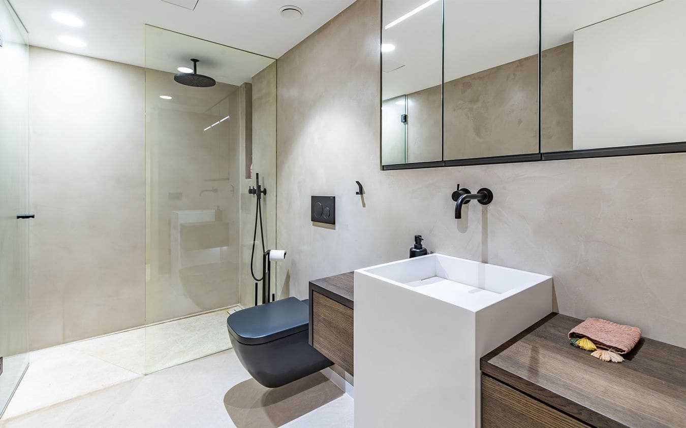 5 slaapkamer Villa te koop in Bendinat met zwembad garage - € 6.500.000 (Ref: 9532638)