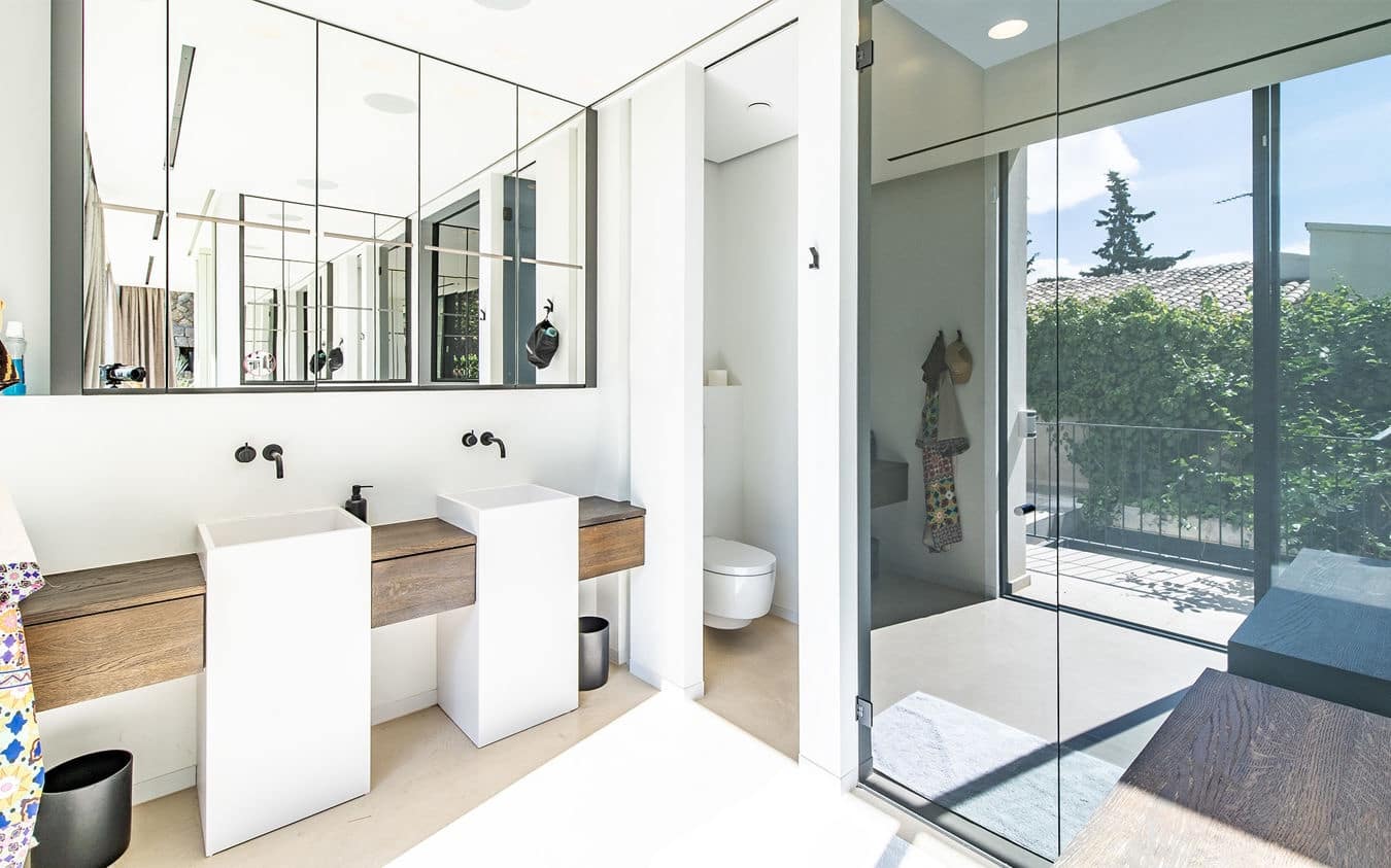 5 slaapkamer Villa te koop in Bendinat met zwembad garage - € 6.500.000 (Ref: 9532638)