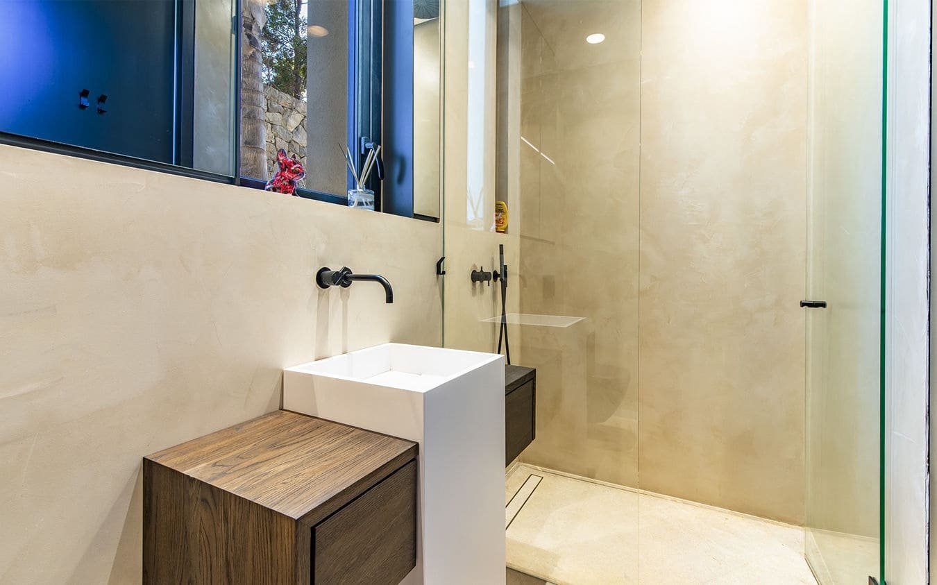 5 slaapkamer Villa te koop in Bendinat met zwembad garage - € 6.500.000 (Ref: 9532638)