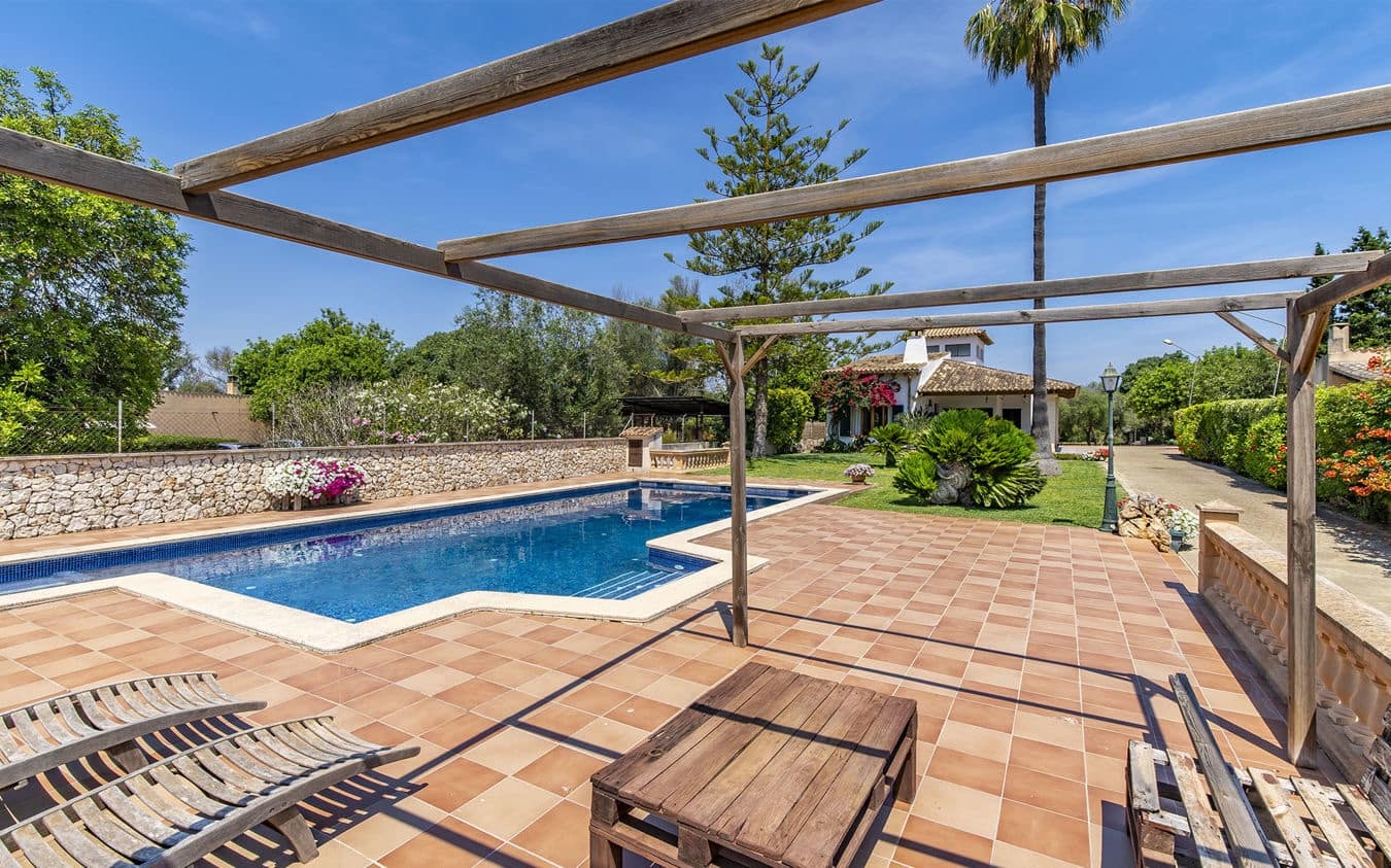 5 soverom Finca/Herregård til salgs i Sencelles med svømmebasseng garasje - € 995 000 (Ref: 9532640)