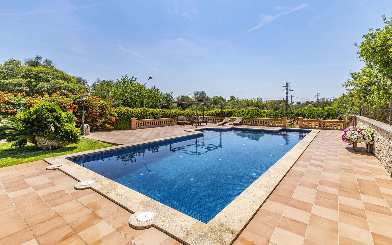 5 soverom Finca/Herregård til salgs i Sencelles med svømmebasseng garasje - € 995 000 (Ref: 9532640)