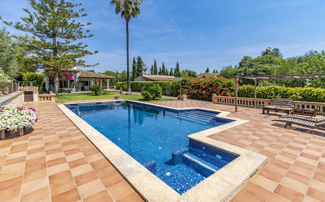 5 soverom Finca/Herregård til salgs i Sencelles med svømmebasseng garasje - € 995 000 (Ref: 9532640)