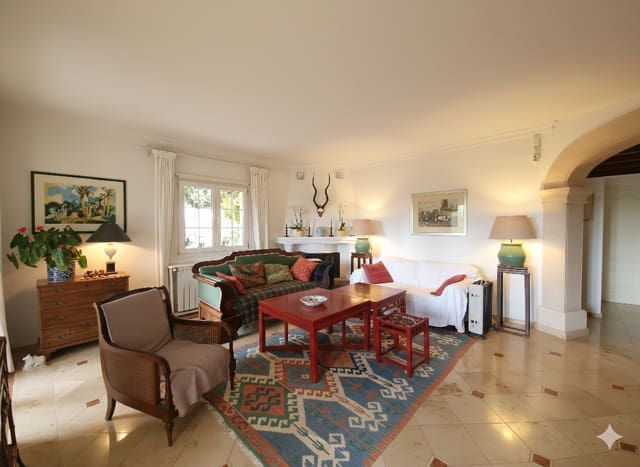 4 soveværelse Finca/Landehus til salg i Llucmajor med swimmingpool garage - € 1.650.000 (Ref: 9532835)