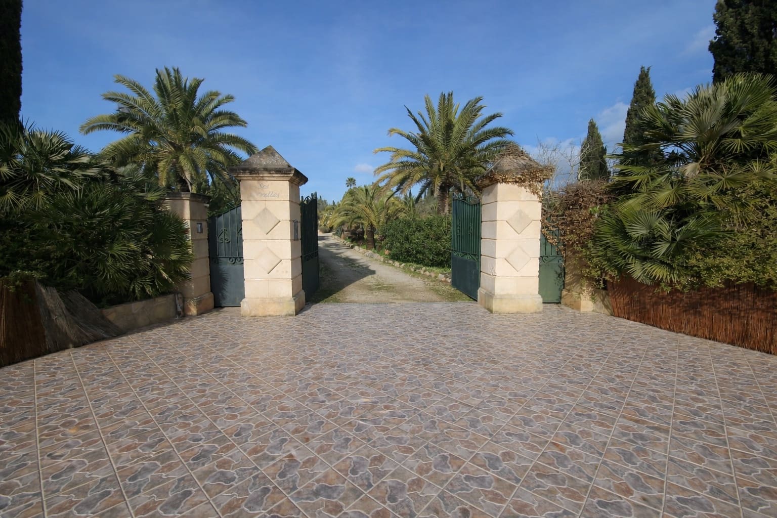 4 soveværelse Finca/Landehus til salg i Llucmajor med swimmingpool garage - € 1.650.000 (Ref: 9532835)