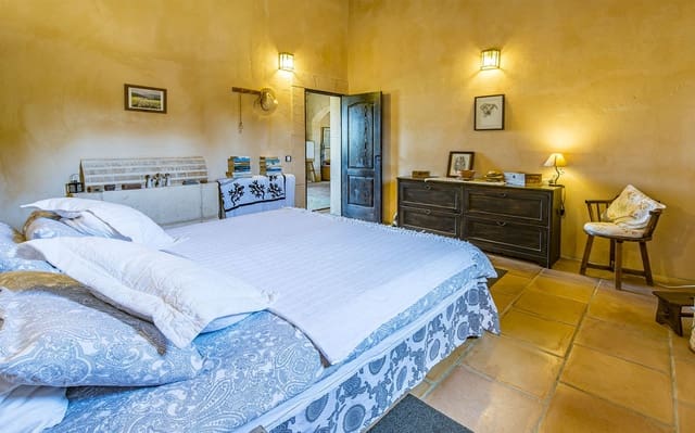 3 soverom Finca/Herregård til salgs i Sencelles med svømmebasseng garasje - € 895 000 (Ref: 9534932)