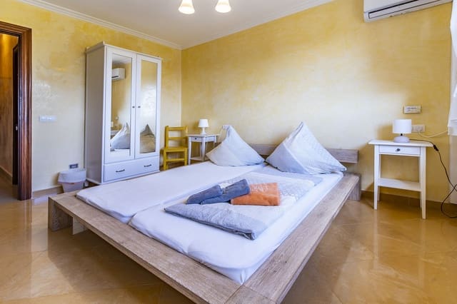 10 slaapkamer Finca/Landhuis te koop in Llucmajor met zwembad garage - € 3.400.000 (Ref: 9534939)