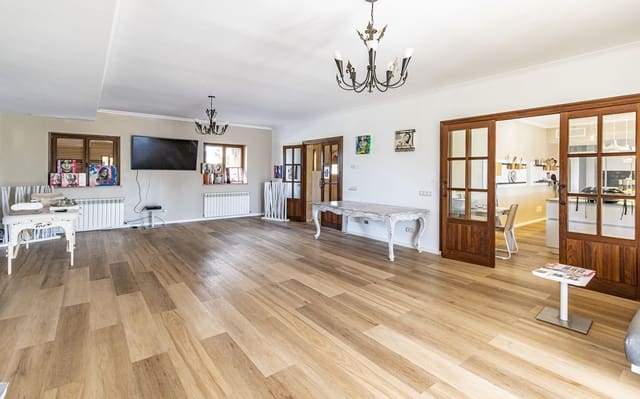 10 slaapkamer Finca/Landhuis te koop in Llucmajor met zwembad garage - € 3.400.000 (Ref: 9534939)