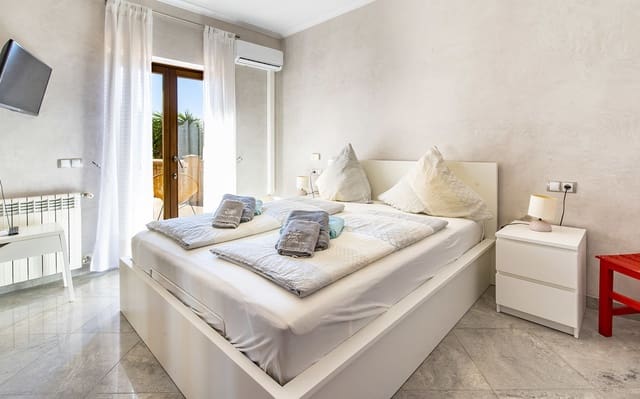 10 slaapkamer Finca/Landhuis te koop in Llucmajor met zwembad garage - € 3.400.000 (Ref: 9534939)