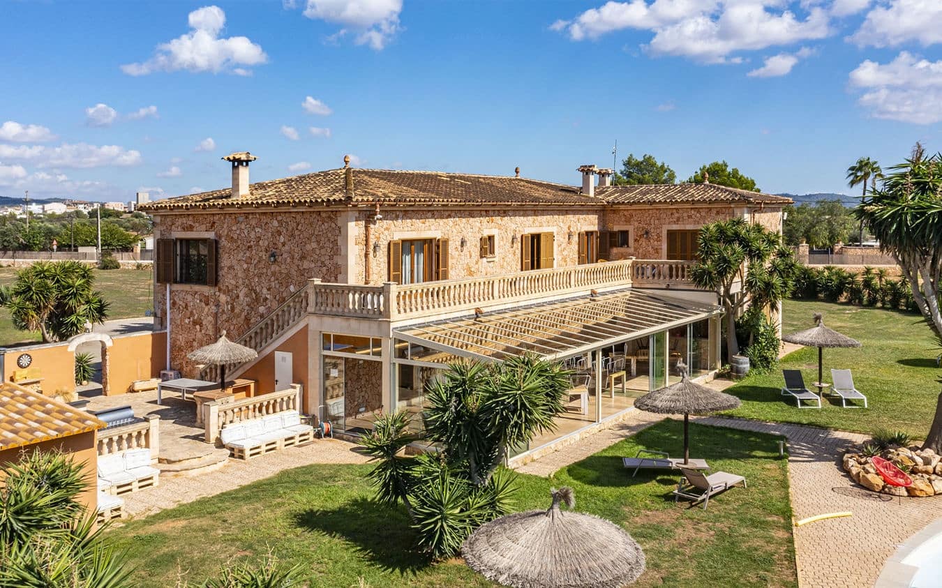 10 slaapkamer Finca/Landhuis te koop in Llucmajor met zwembad garage - € 3.400.000 (Ref: 9534939)