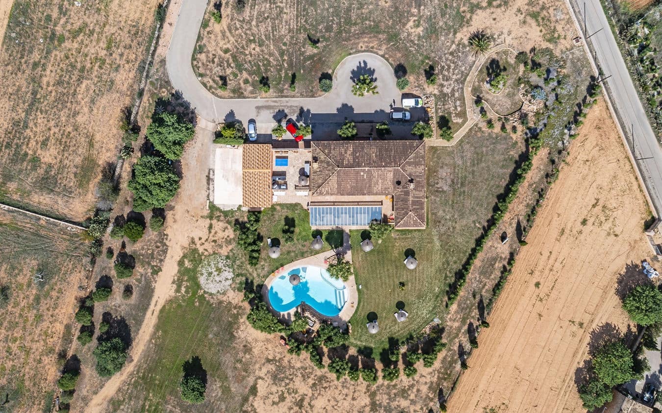 10 slaapkamer Finca/Landhuis te koop in Llucmajor met zwembad garage - € 3.400.000 (Ref: 9534939)