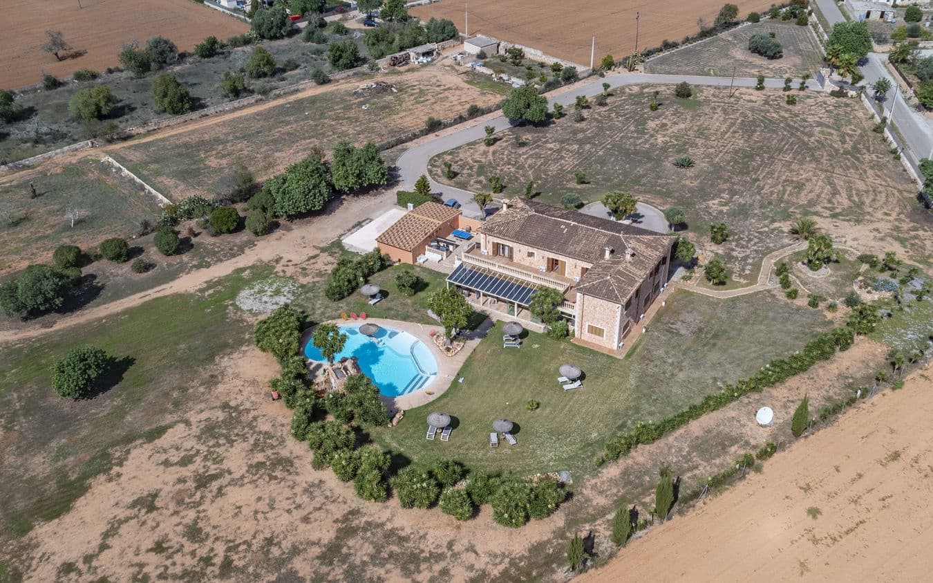 10 slaapkamer Finca/Landhuis te koop in Llucmajor met zwembad garage - € 3.400.000 (Ref: 9534939)