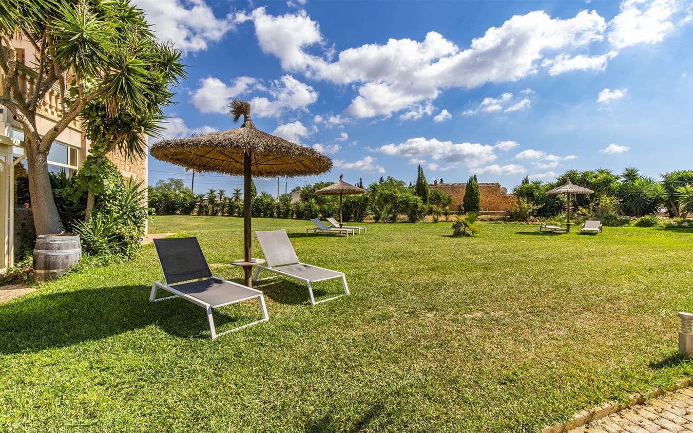 10 slaapkamer Finca/Landhuis te koop in Llucmajor met zwembad garage - € 3.400.000 (Ref: 9534939)