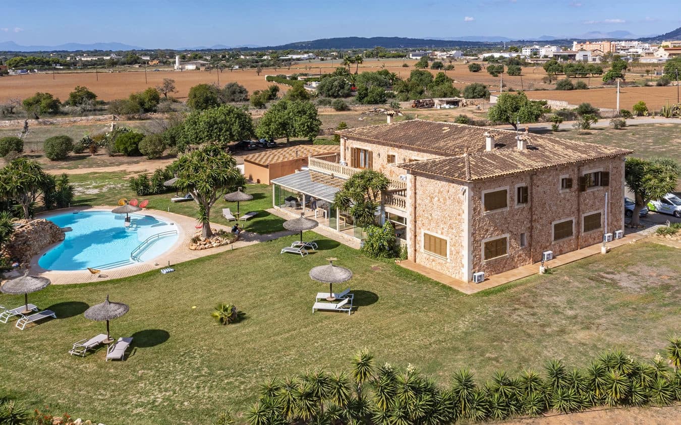 10 slaapkamer Finca/Landhuis te koop in Llucmajor met zwembad garage - € 3.400.000 (Ref: 9534939)