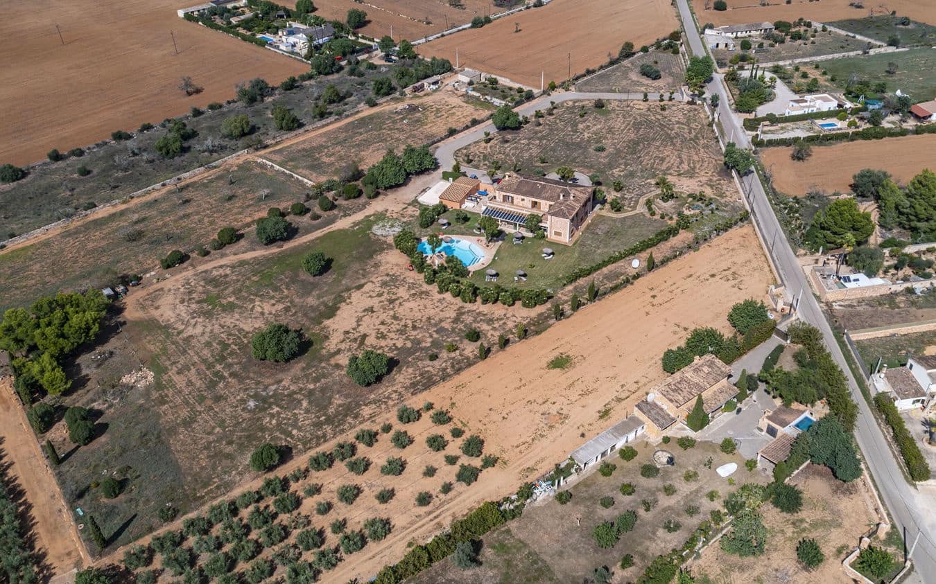 10 slaapkamer Finca/Landhuis te koop in Llucmajor met zwembad garage - € 3.400.000 (Ref: 9534939)