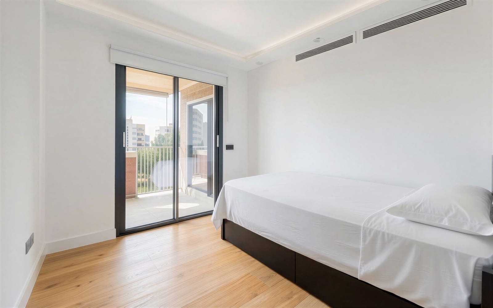 3 bedroom Apartment for sale in Portals Nous with pool garage - € 899,000 (Ref: 9534940)