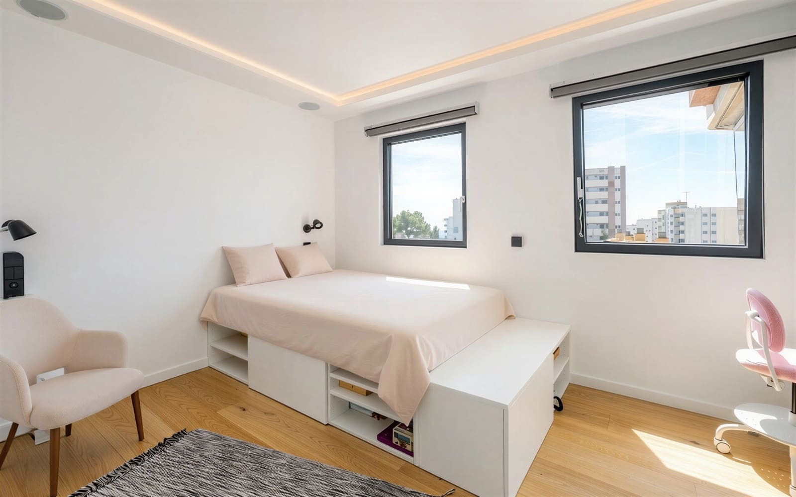 3 bedroom Apartment for sale in Portals Nous with pool garage - € 899,000 (Ref: 9534940)