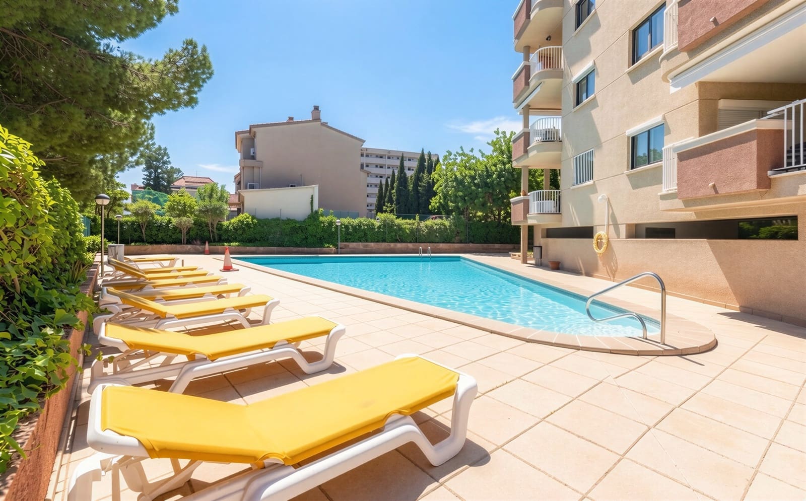 3 bedroom Apartment for sale in Portals Nous with pool garage - € 899,000 (Ref: 9534940)