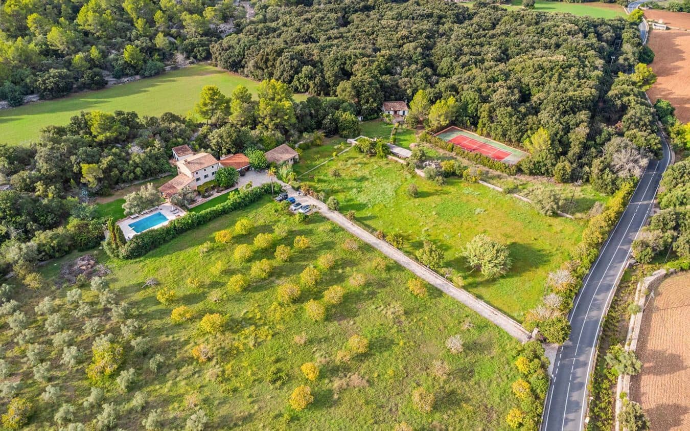 12 sypialnia Finka/Dom wiejski na sprzedaż w Pollensa / Pollenca z basenem garażem - 9 000 000 € (Ref: 9536872)