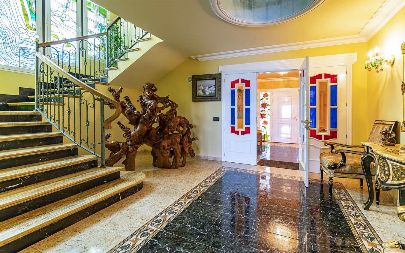 4 sypialnia Willa na sprzedaż w Badia Gran z basenem garażem - 3 850 000 € (Ref: 9537355)