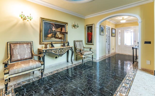 4 sypialnia Willa na sprzedaż w Badia Gran, Llucmajor z basenem garażem - 3 850 000 € (Ref: 9537355)