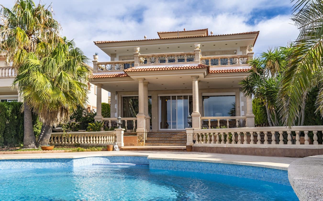 4 sypialnia Willa na sprzedaż w Badia Gran z basenem garażem - 3 850 000 € (Ref: 9537355)