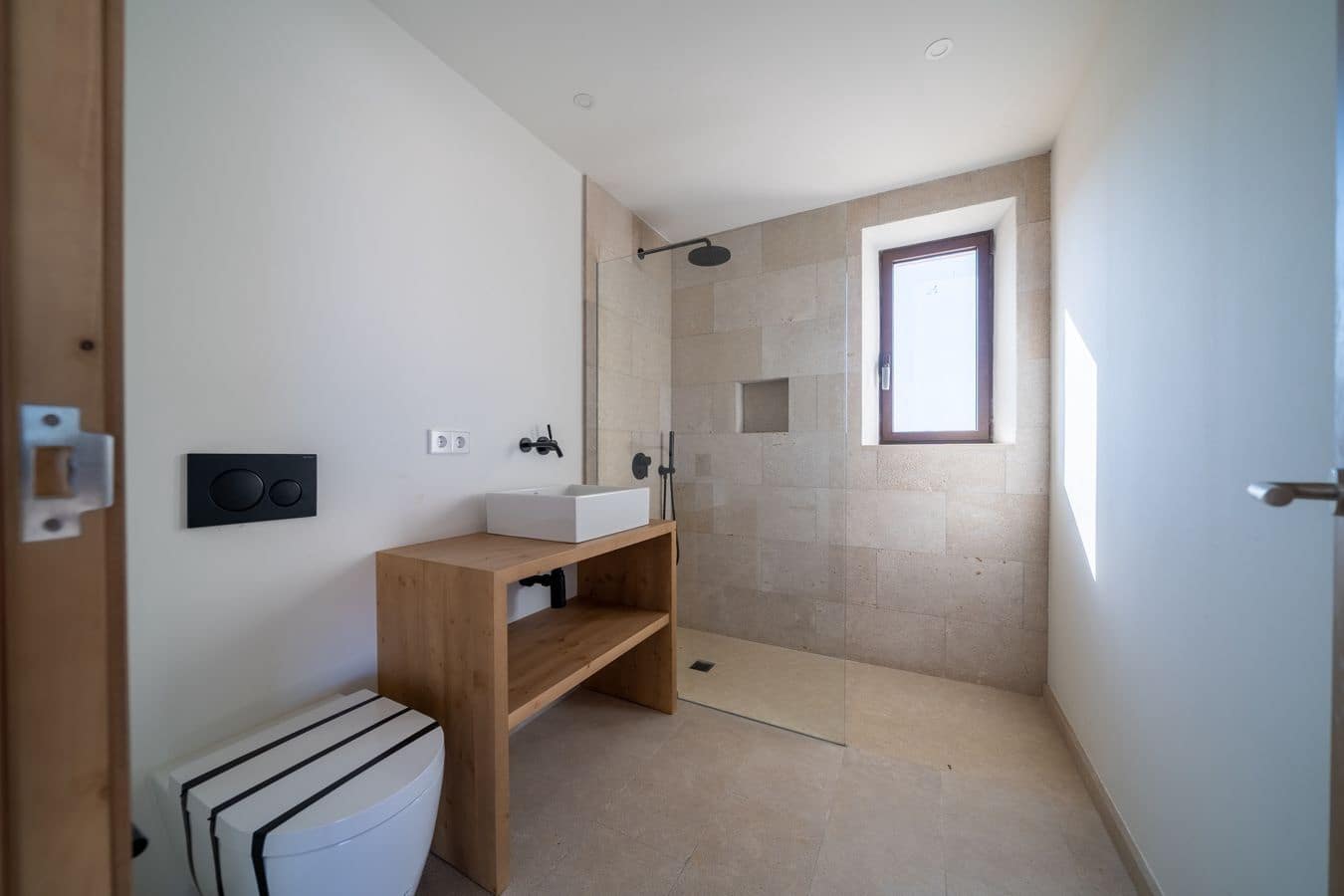 4 soveværelse Finca/Landehus til salg i Cala Llombards med swimmingpool garage - € 5.400.000 (Ref: 9537356)