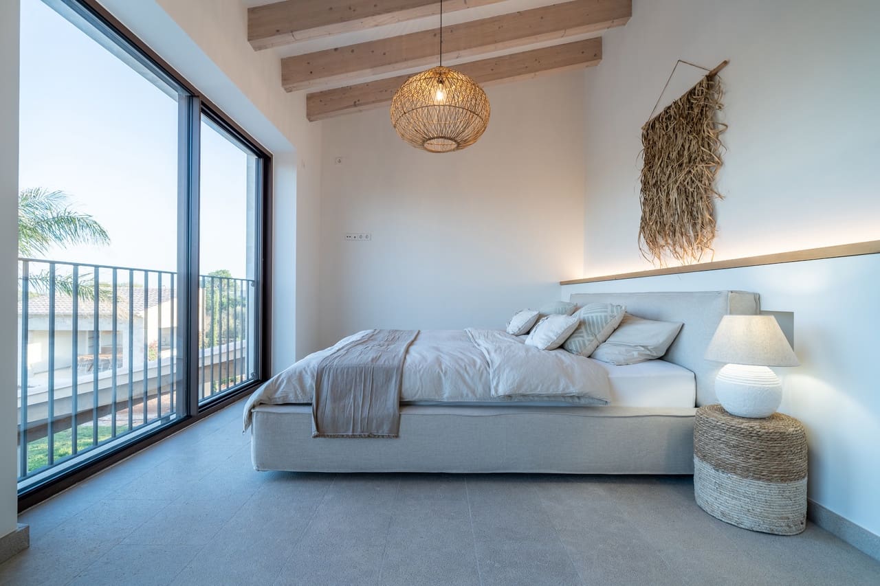 4 soveværelse Finca/Landehus til salg i Cala Llombards med swimmingpool garage - € 5.400.000 (Ref: 9537356)