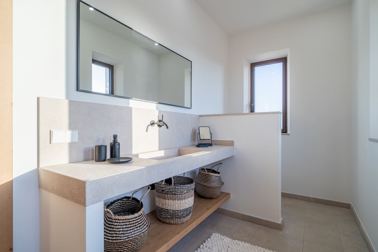 4 soveværelse Finca/Landehus til salg i Cala Llombards med swimmingpool garage - € 5.400.000 (Ref: 9537356)