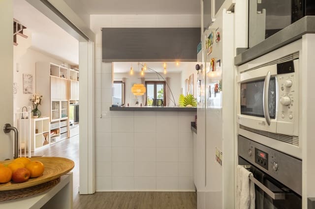 3 soveværelse Rækkehus til salg i Campanet med swimmingpool garage - € 585.000 (Ref: 9538895)